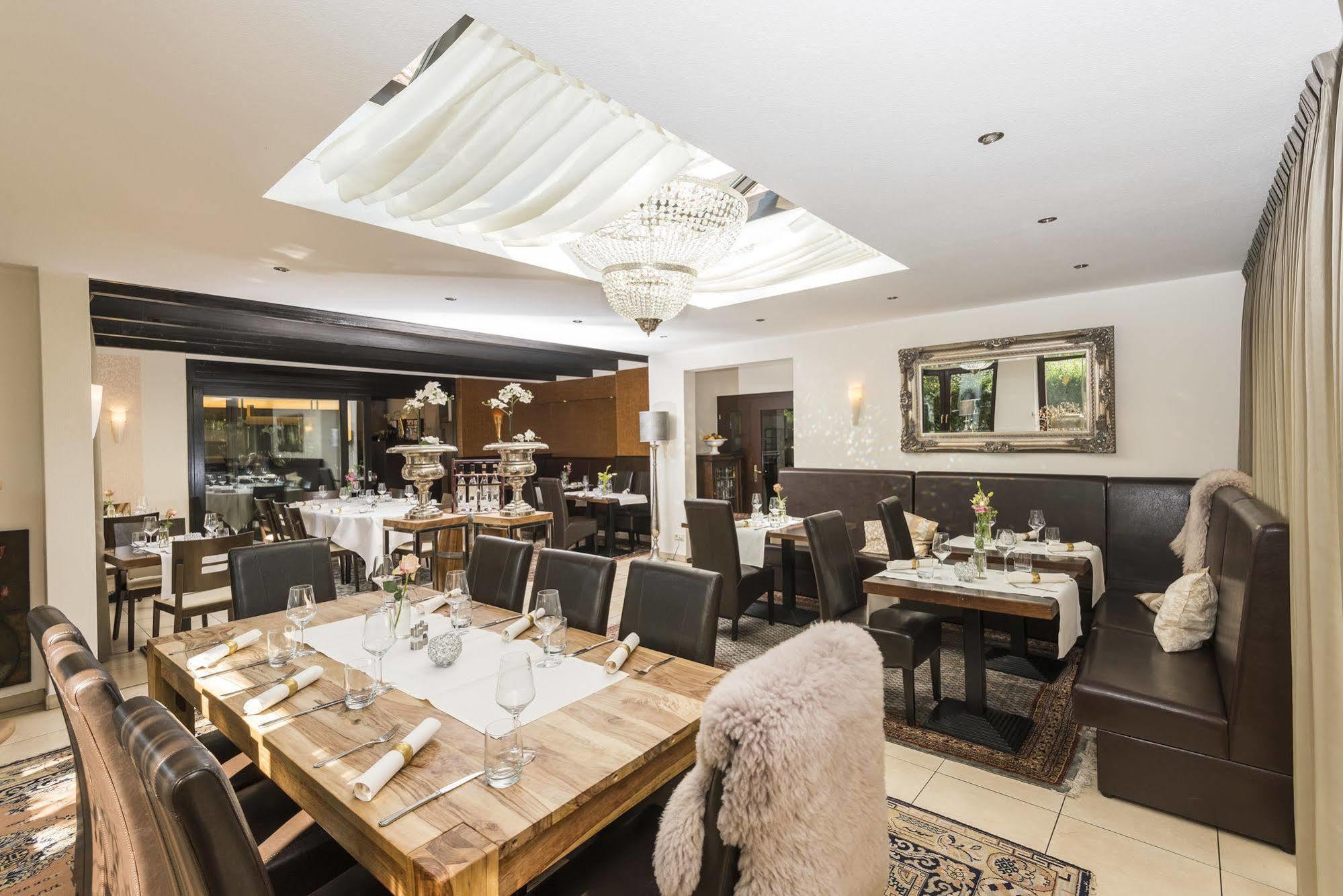 Hotel Tiek Superior Meppen Bagian luar foto
