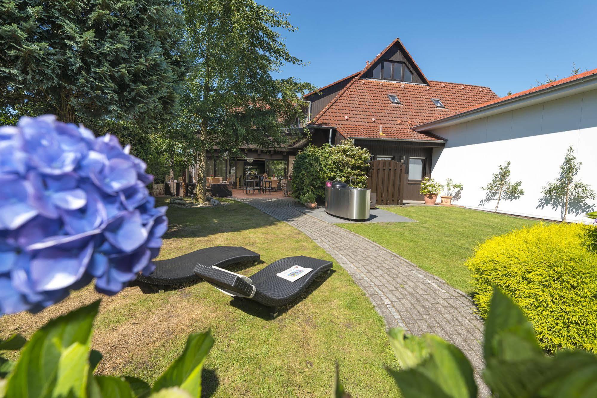 Hotel Tiek Superior Meppen Bagian luar foto