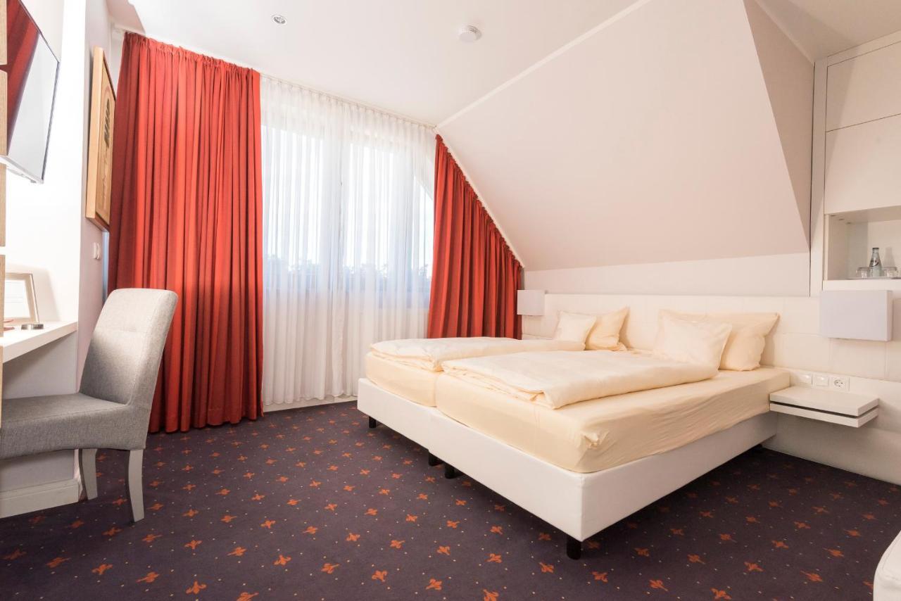 Hotel Tiek Superior Meppen Bagian luar foto